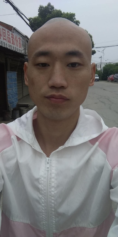 花花公子的第一张照片--河南蓝颜知己交友网