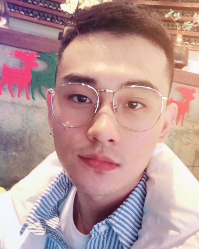 胡强很孤单的第一张照片--河南蓝颜知己交友网