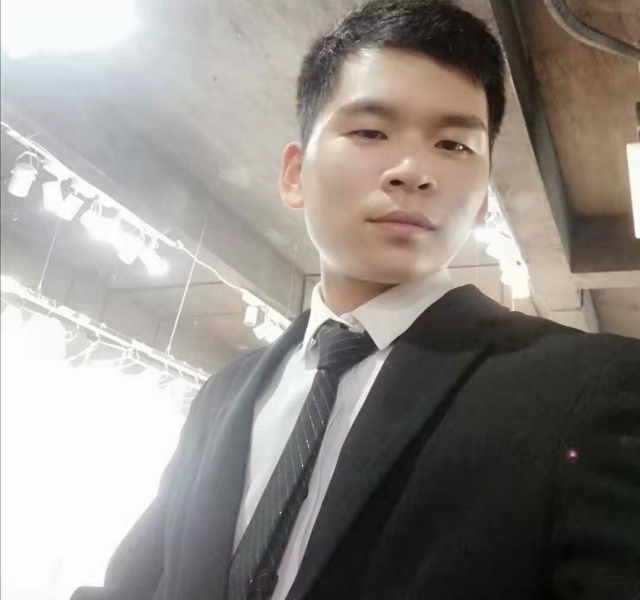 凌晨三点三分的第二张照片--河南蓝颜知己交友网