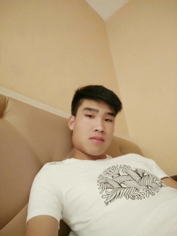 谁不曾孤单上路的第一张照片--河南蓝颜知己交友网