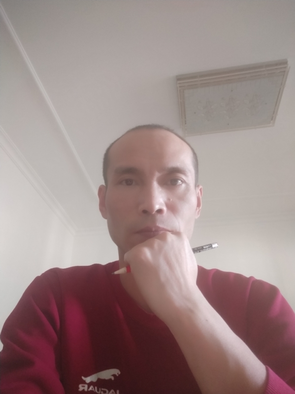 左边的第一张照片--河南蓝颜知己交友网